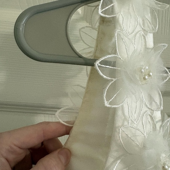 Elliatt Elder Dress White Mini - Picture 9 of 15